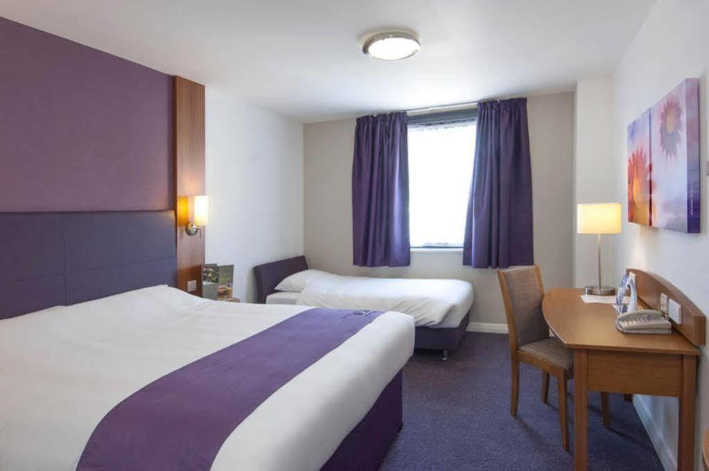 Premier Inn South Mimms/Potters Bar Exterior foto