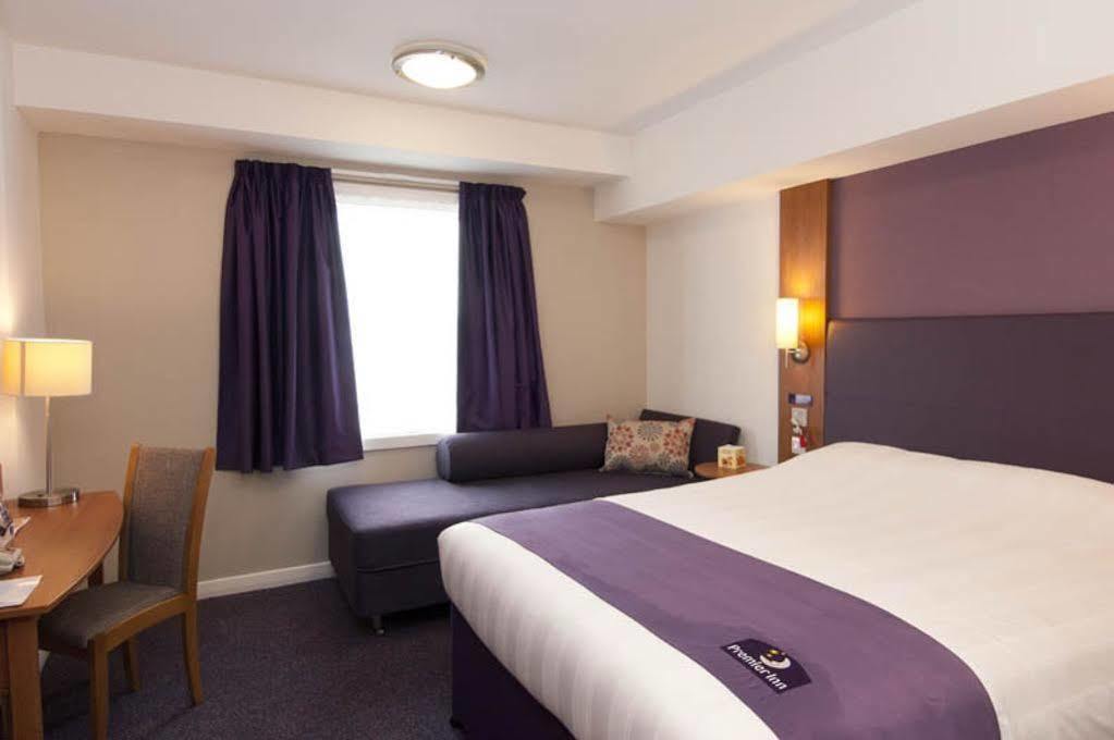 Premier Inn South Mimms/Potters Bar Exterior foto